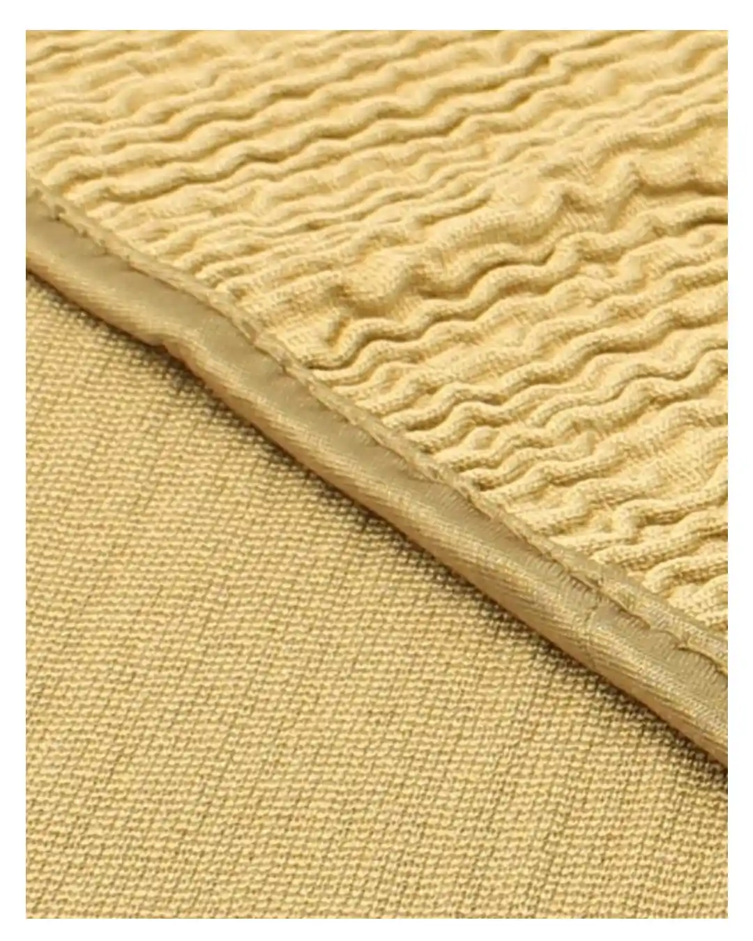 detalle de microfibra para detailing en color dorado